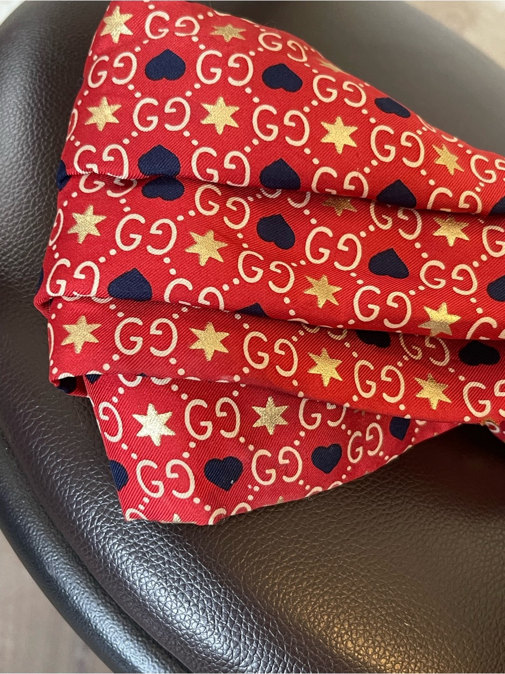 GUCCI Gg Heart And Star Print Headband In Red gold - Picture 9 of 9